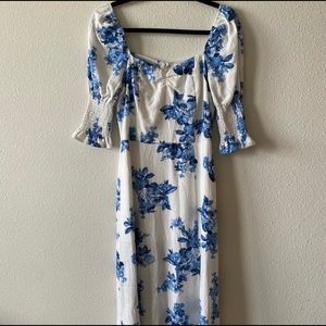 Beautiful Francesca’s Blue Floral Dress